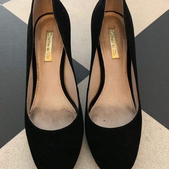 Louise Et Cie Jianna Black Suede Stacked Heels - Picture 2 of 4